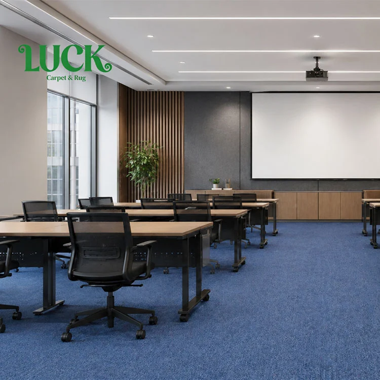 Tapis mur à mur en fils teints en solution touffetés pour le bureau